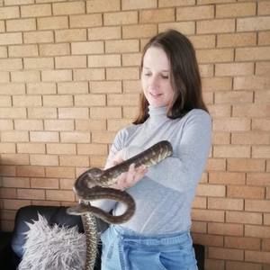 Meet your Posher, Madeline